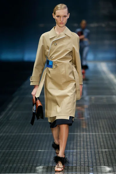 Look 5
